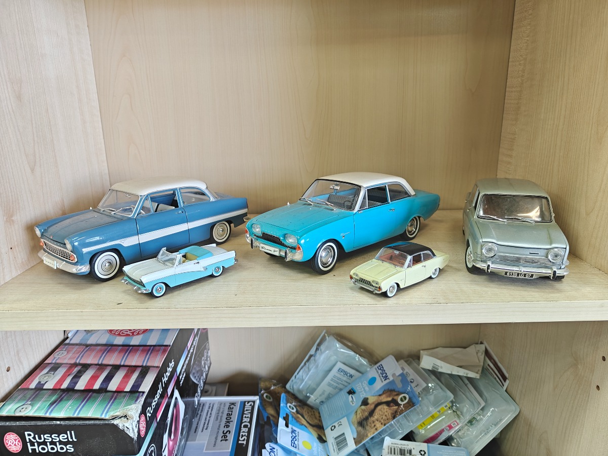 Ford Taunus modelbiler m.m. 