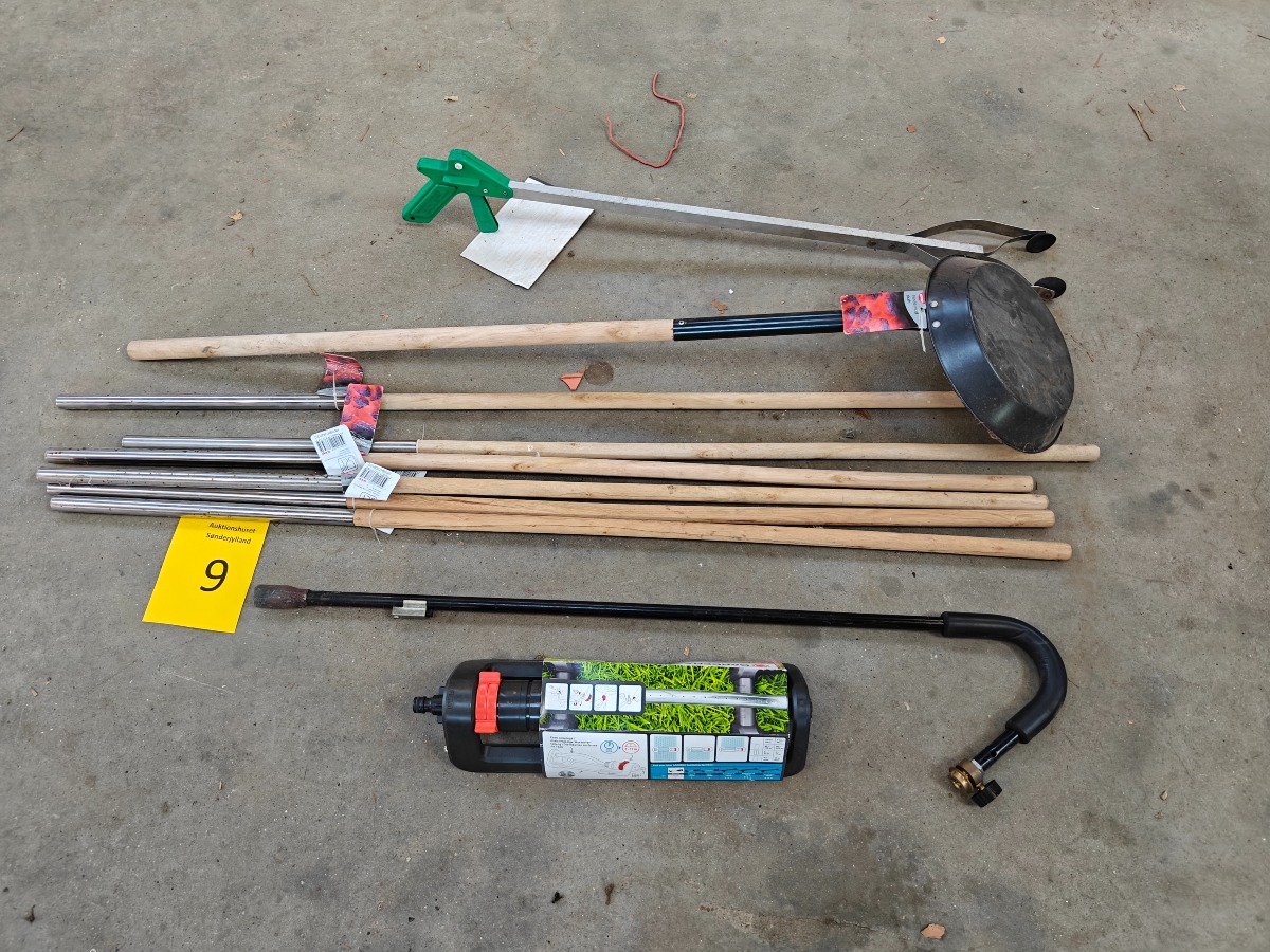 snobrødspinde, stegepande og have redskaber 