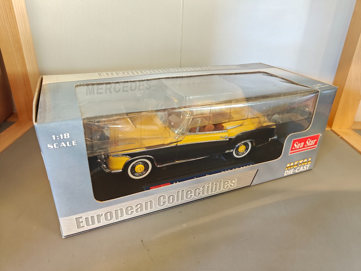 Sun Star model af Mercedes Benz 220 SE 1958 1:18