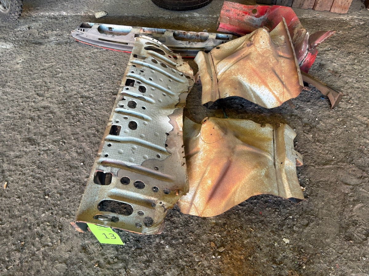 Opel kadett C, diverse blik dele.