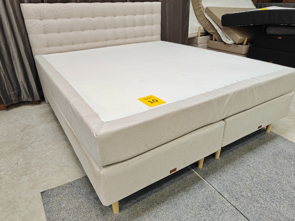 SÖVNN Kontinentalseng - 160x200 - Lys sand - med gavl