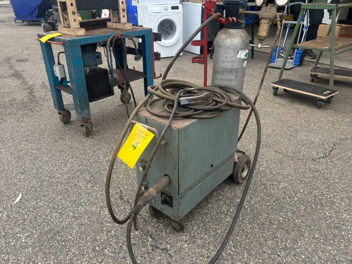 CO2 svejseanlæg på vogn med flaske, slanger og brænder