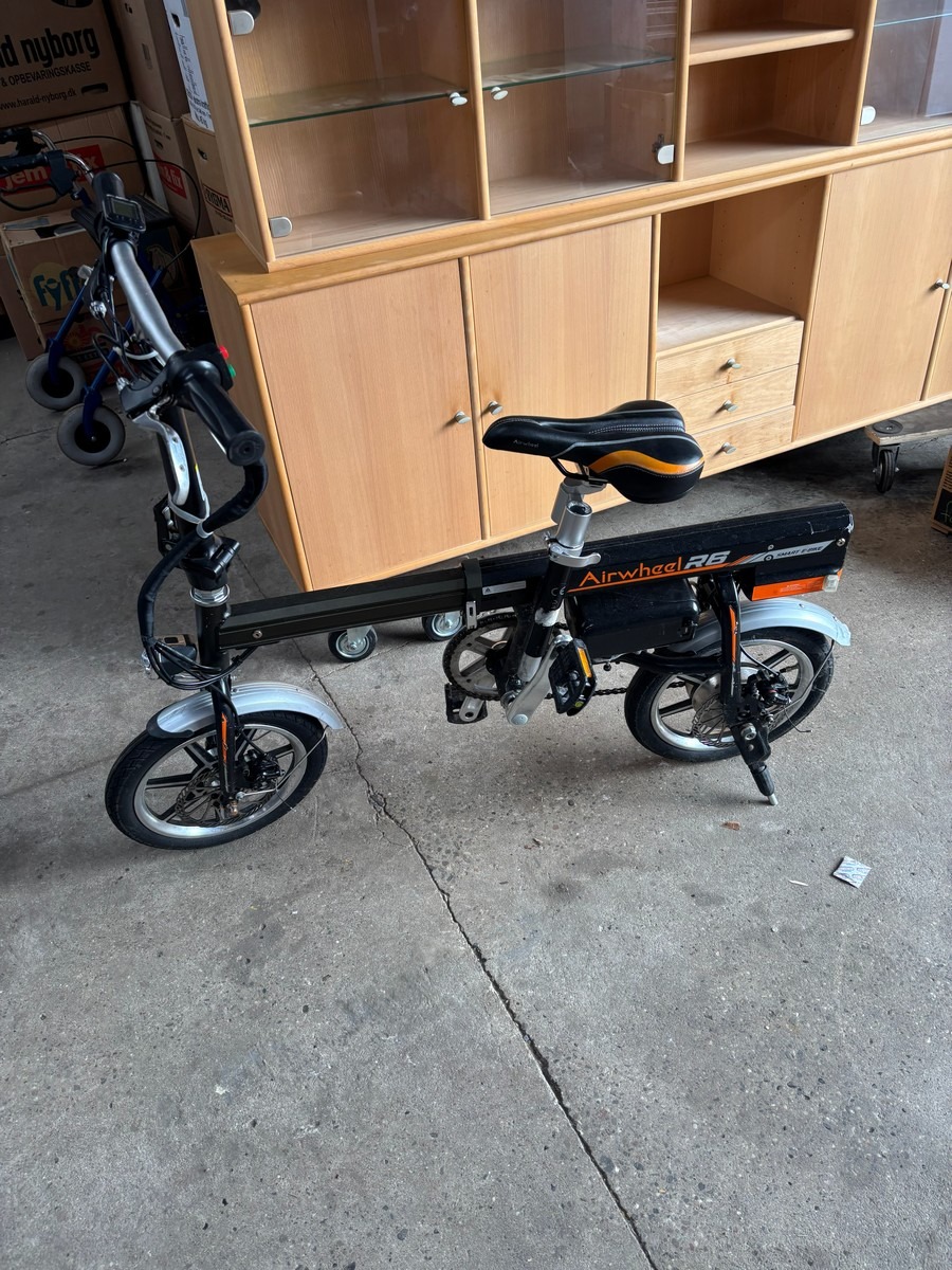 Airwheel R6 foldbar elektrisk cykel (Uden lader)