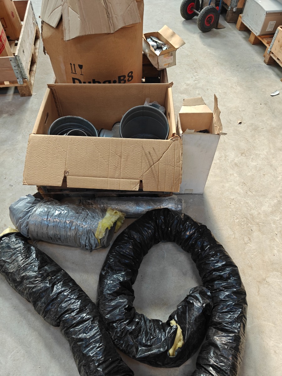 Parti muffer & studser til ventilation