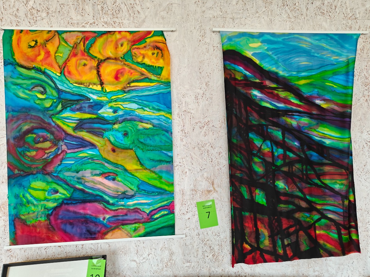 Marianne Permin. Bemalet silke