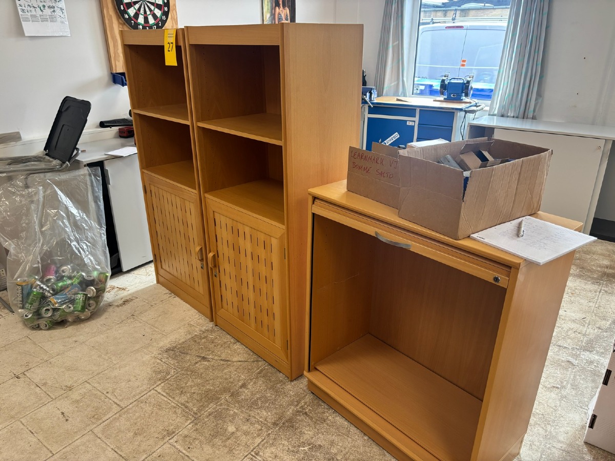 Reoler og skab i trælook – 3 dele