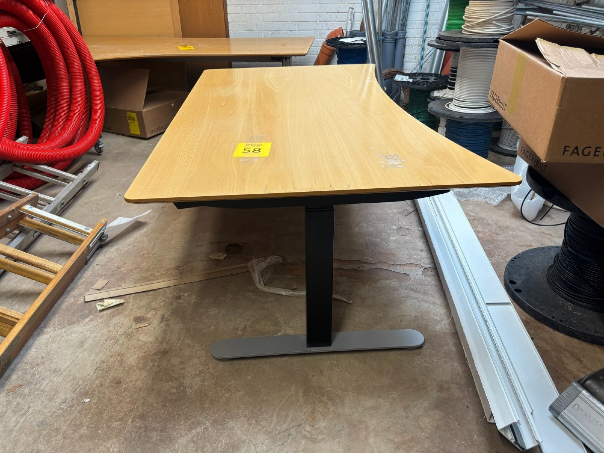 Hæve-/sænkebord (180 x 97 cm)