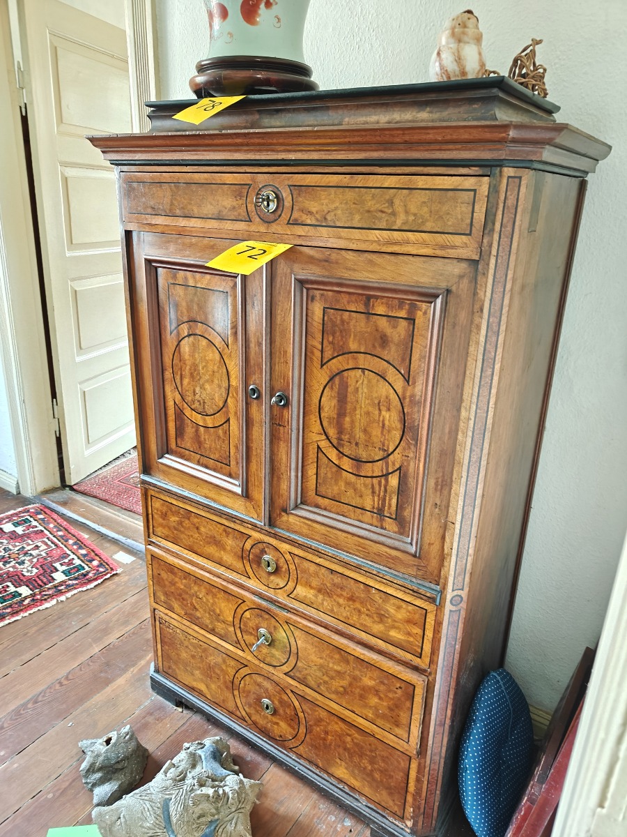 Fr. d. VII. sølvtøjsskab