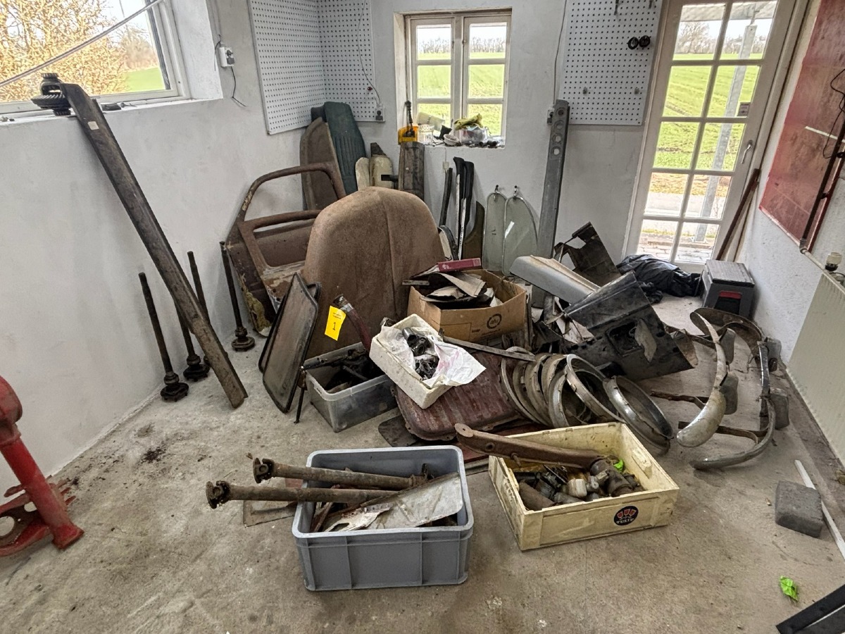 Forskellige Volvo diverse, mange dele. 