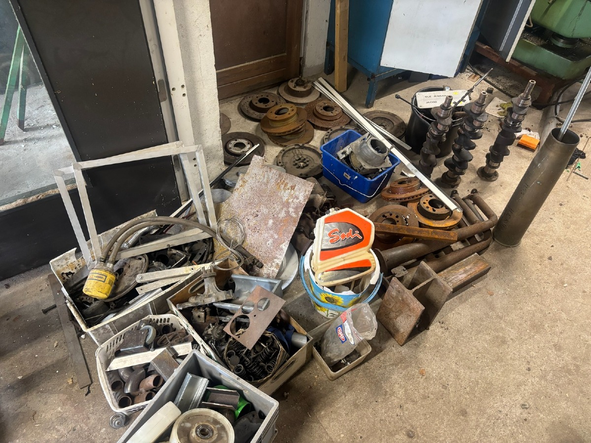 Diverse jernstumper, reserverdele, mm. Mange stk.