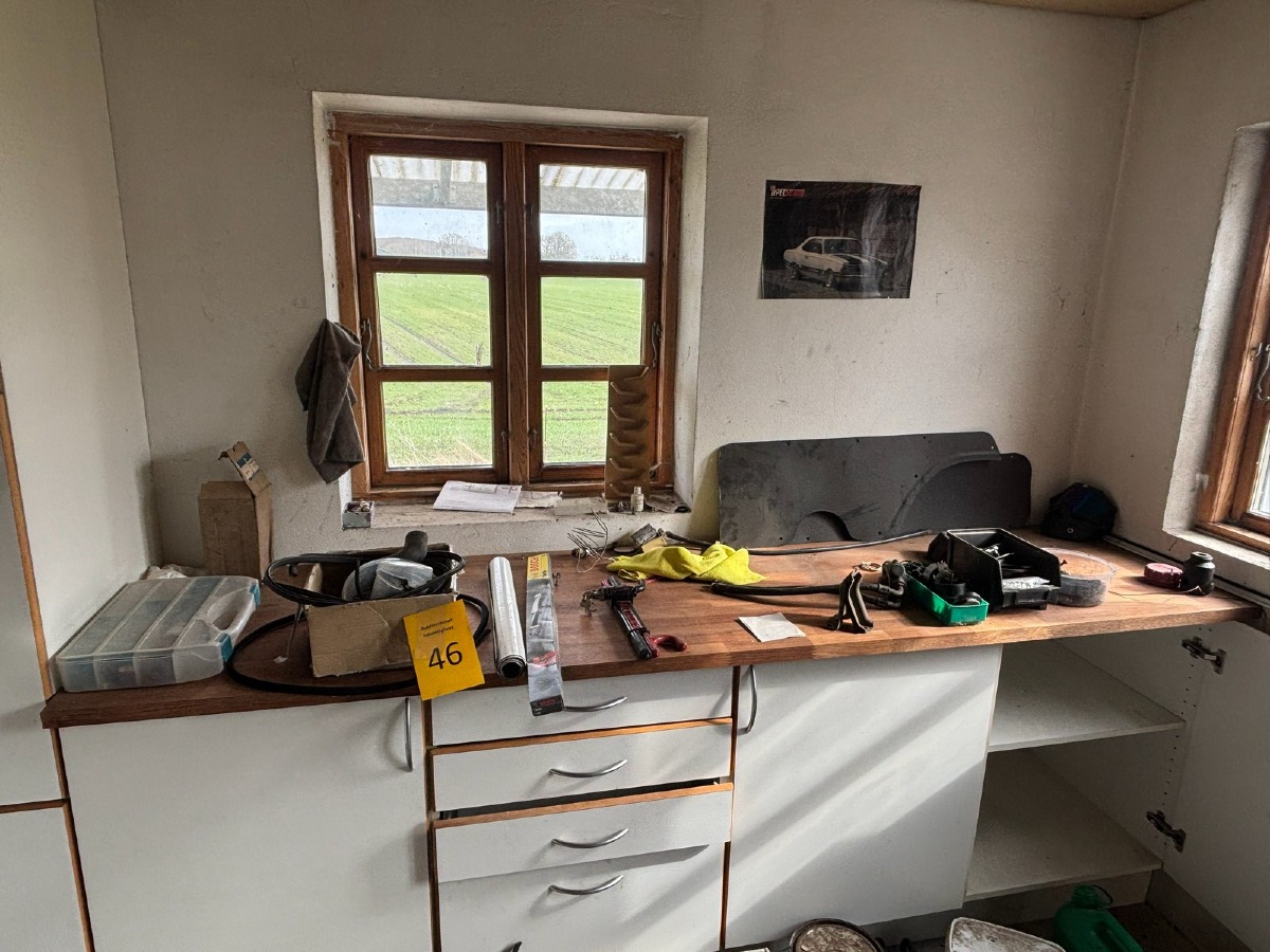 Alt på bordet, mange dele (Uden bord)