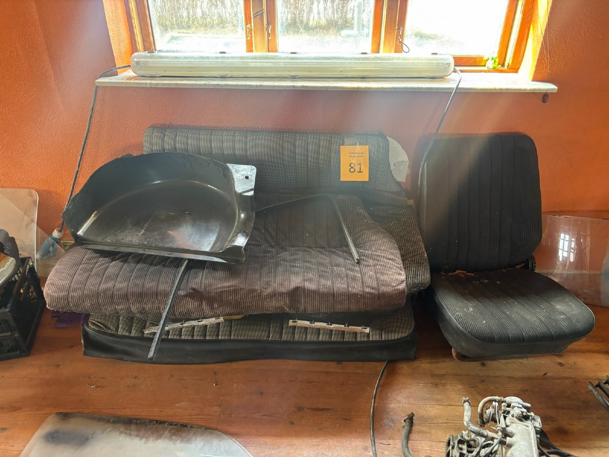 Bagsæder og 1 forstol