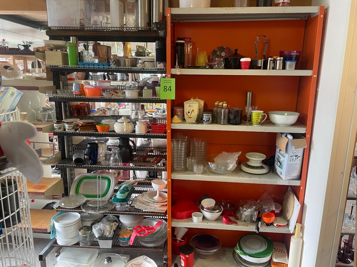 5  flyttekasser med diverse indbo / “Lopper” 