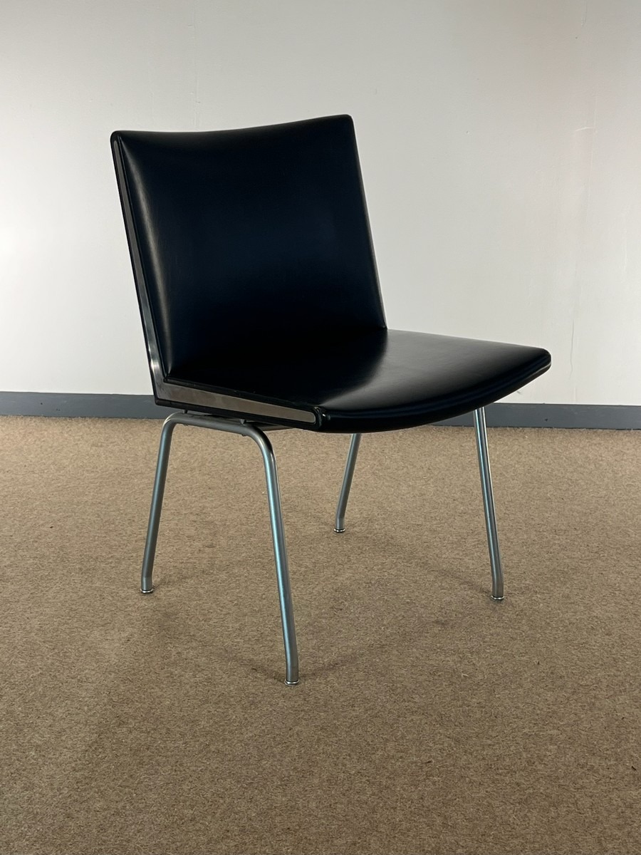 Hans J. Wegner Lufthavnsstol AP-38