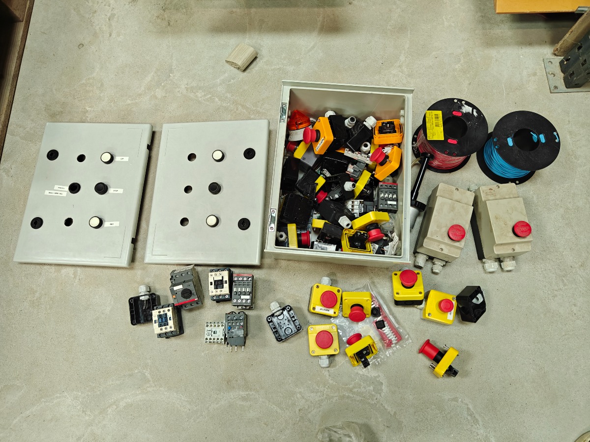 Parti motorstyring, hoved afbrydere & nødstop