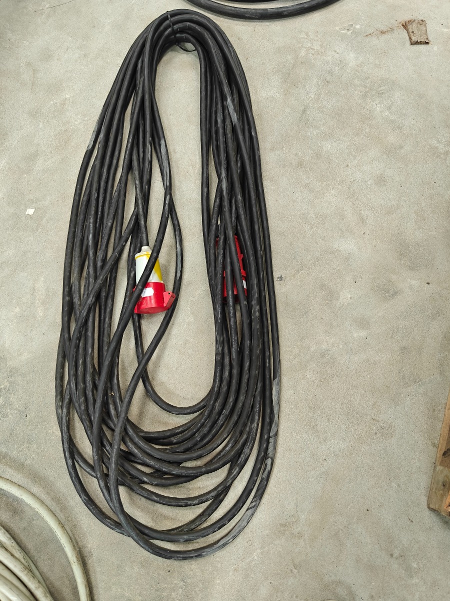 32 amp forlænger kabel