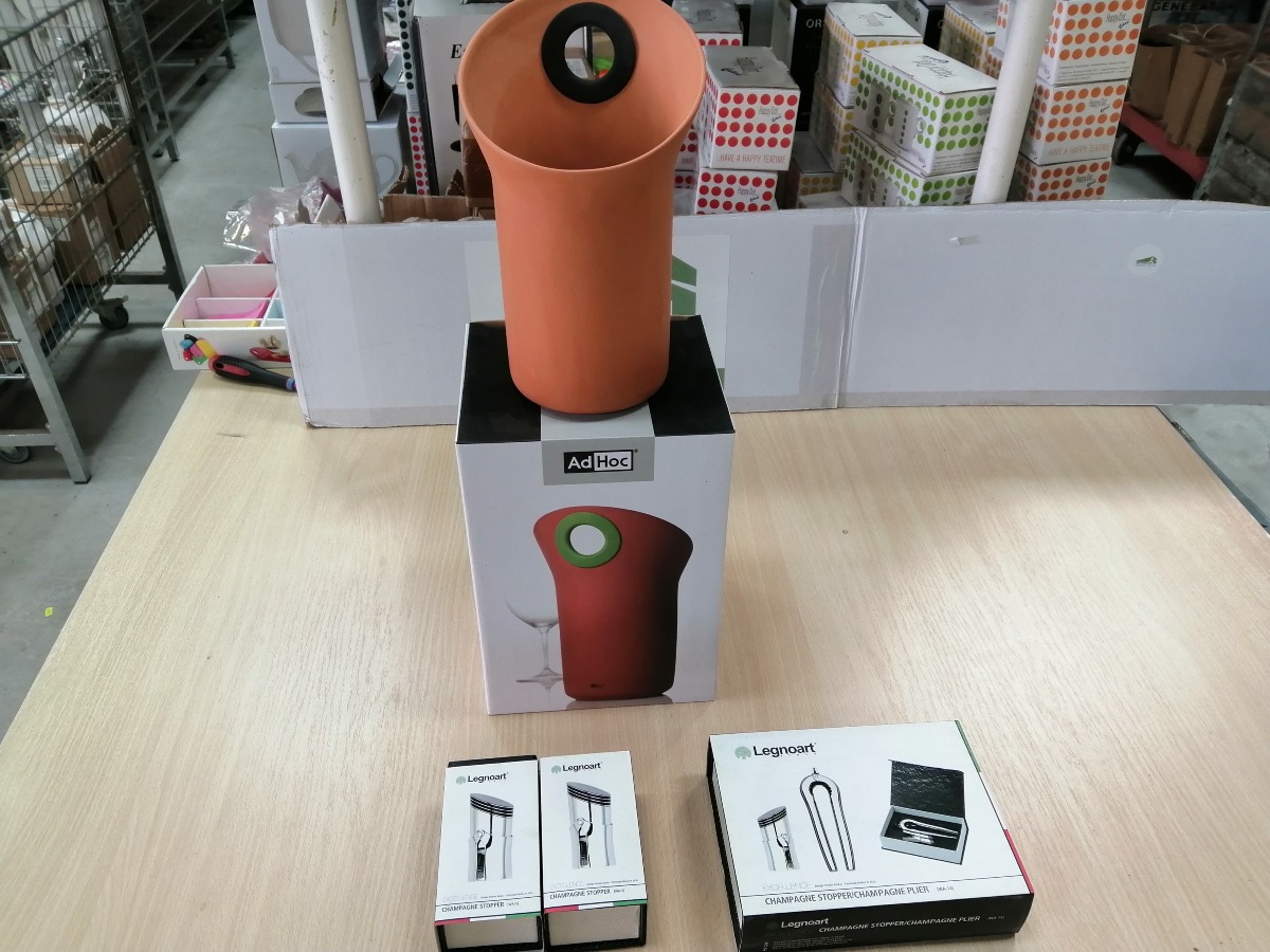 Vinkøler samt champagne propper