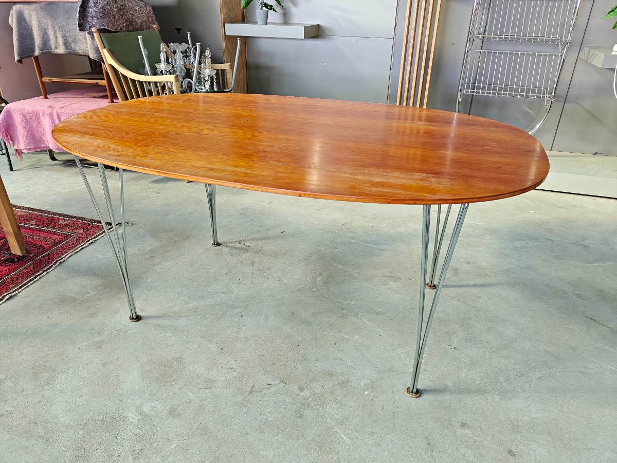 Piet Hein/Bruno Mathsson. Superelipse Bord