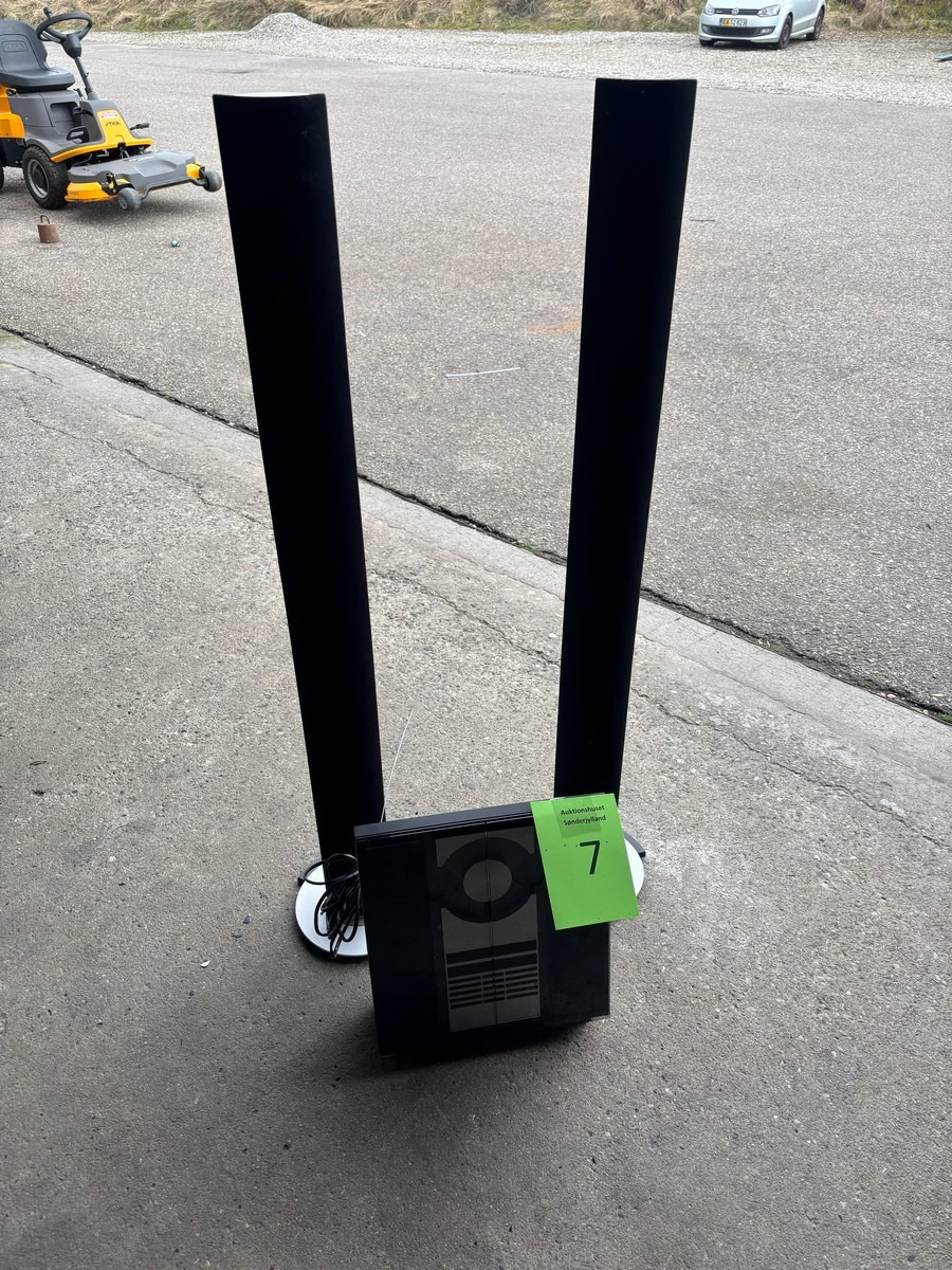 BeoCenter 2300, samt 2 stk. Beolab 6000 højtaler