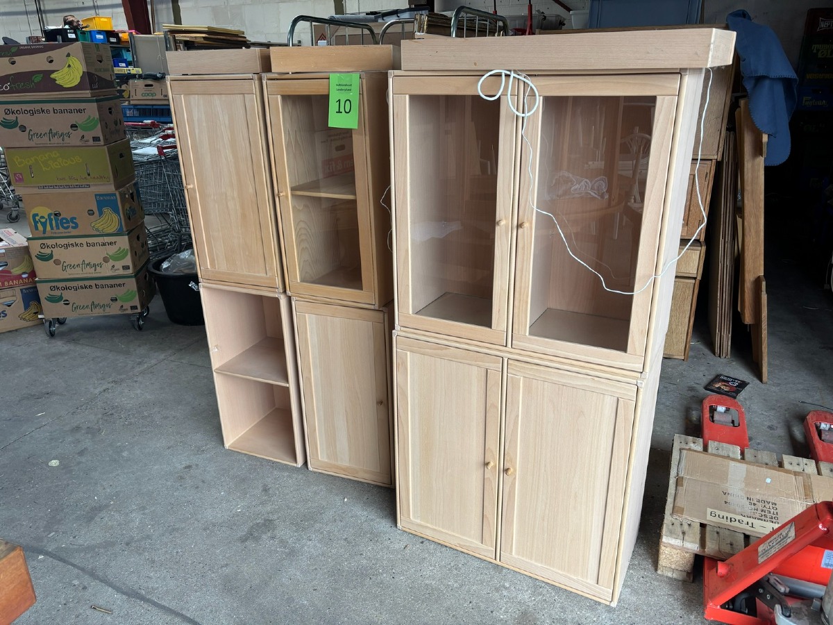 Modulopbygget reol/skabs-system