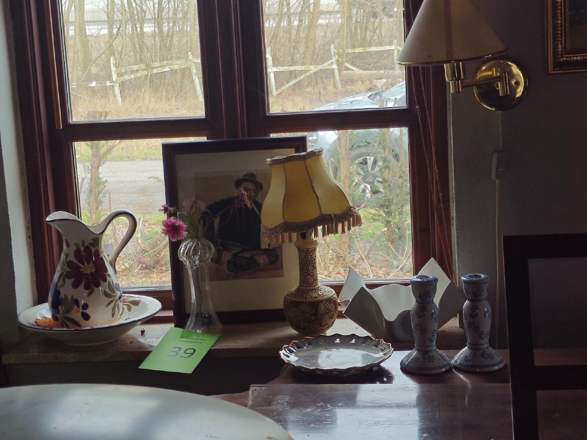 Billeder, tæppe, lampe mm. 