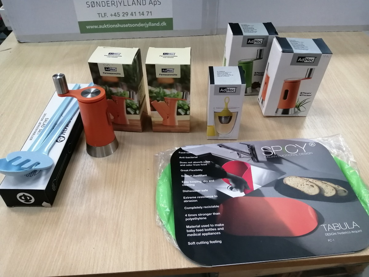 Skærebræt og div køkkenting