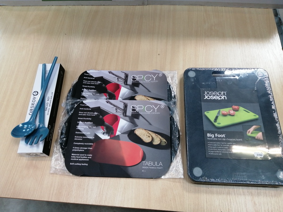 Skærebræt og salat bestik