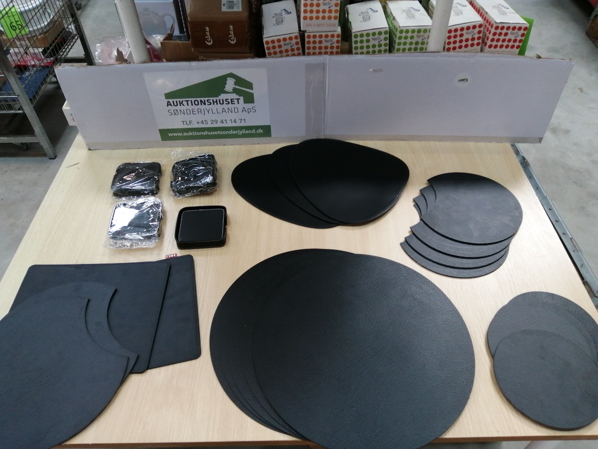 Dækkeservietter i sort