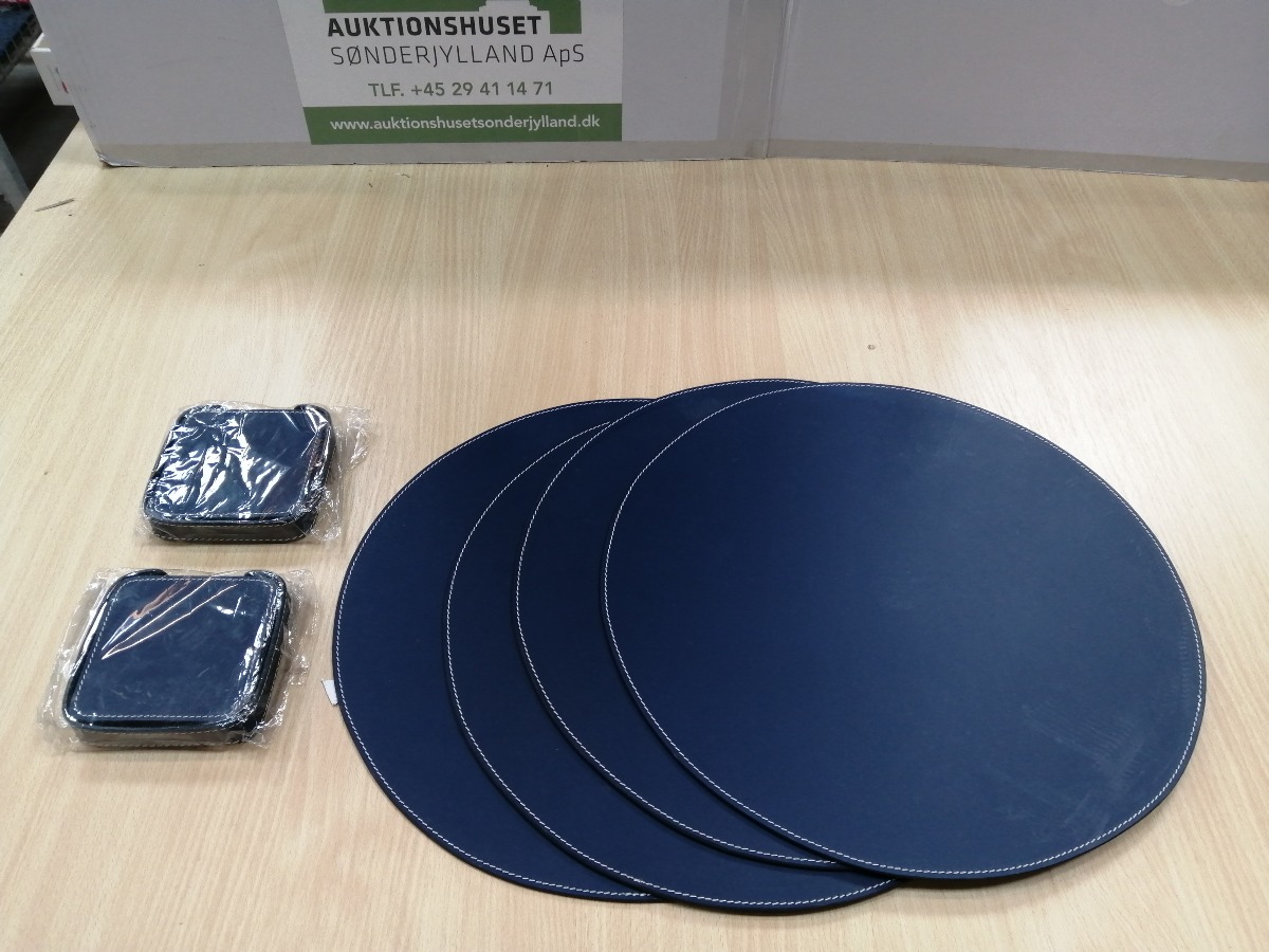 Dækkeservietter og glasbrikker