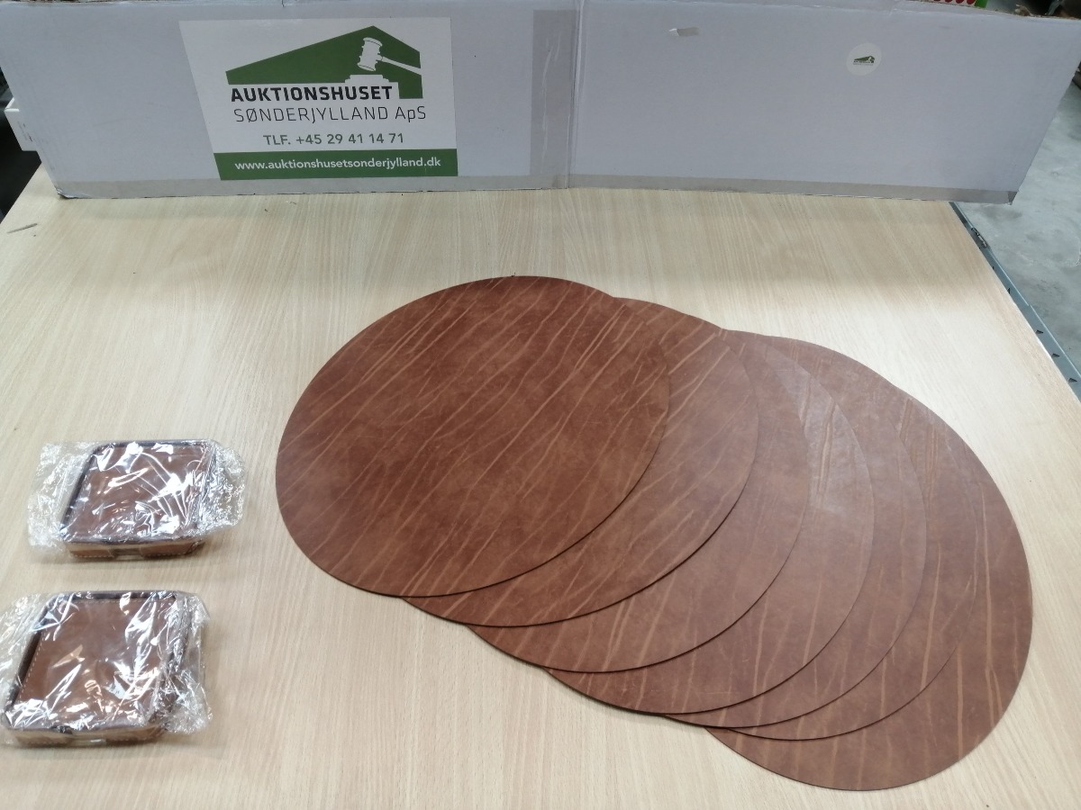 Dækkeservietter i brun