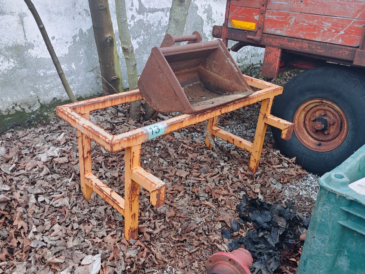 Skovlstativ m/1 skovl t/minigraver. Skovl B: 50 cm. 