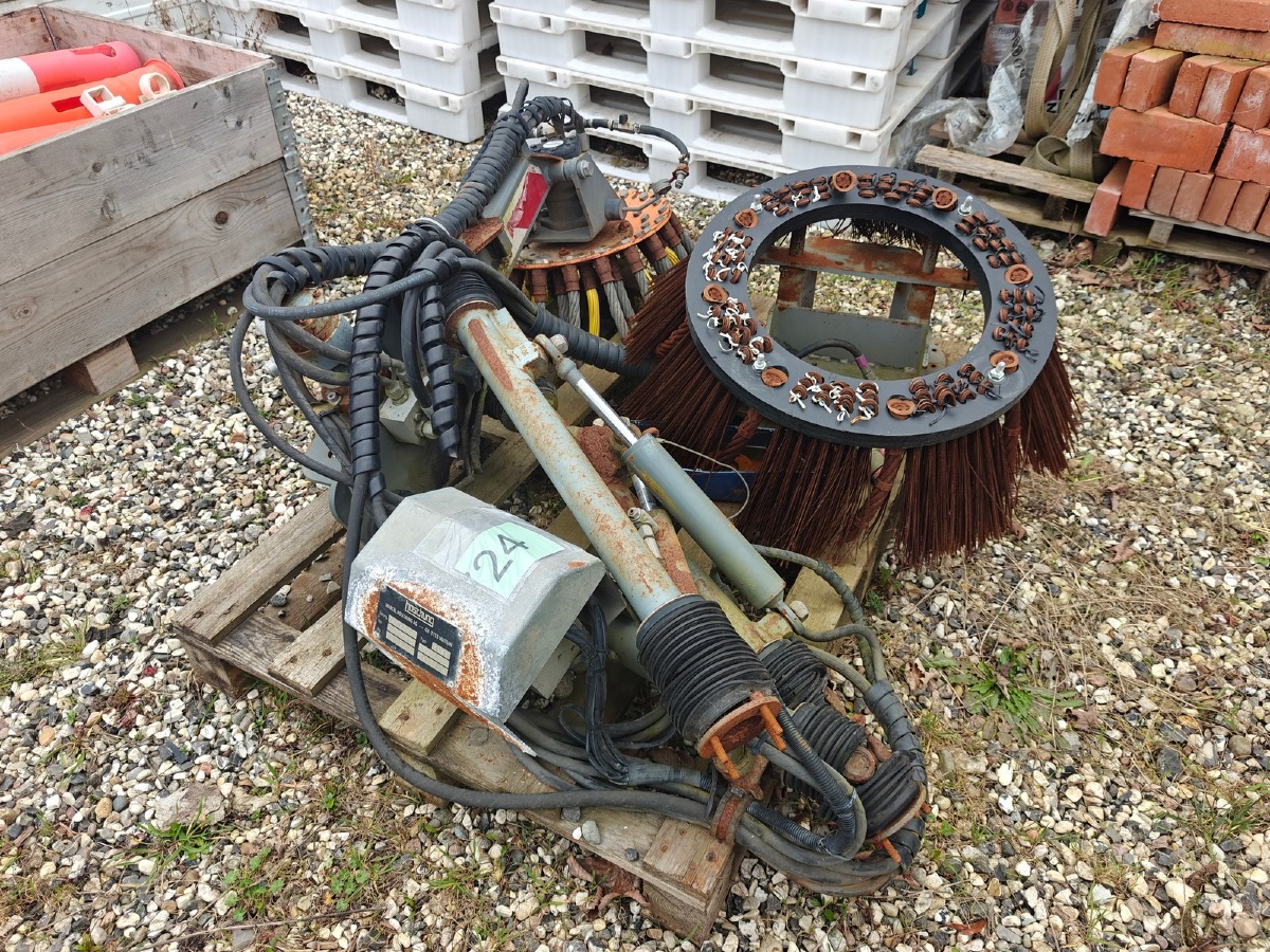 Dele t/ hydraulisk fejemaskine.