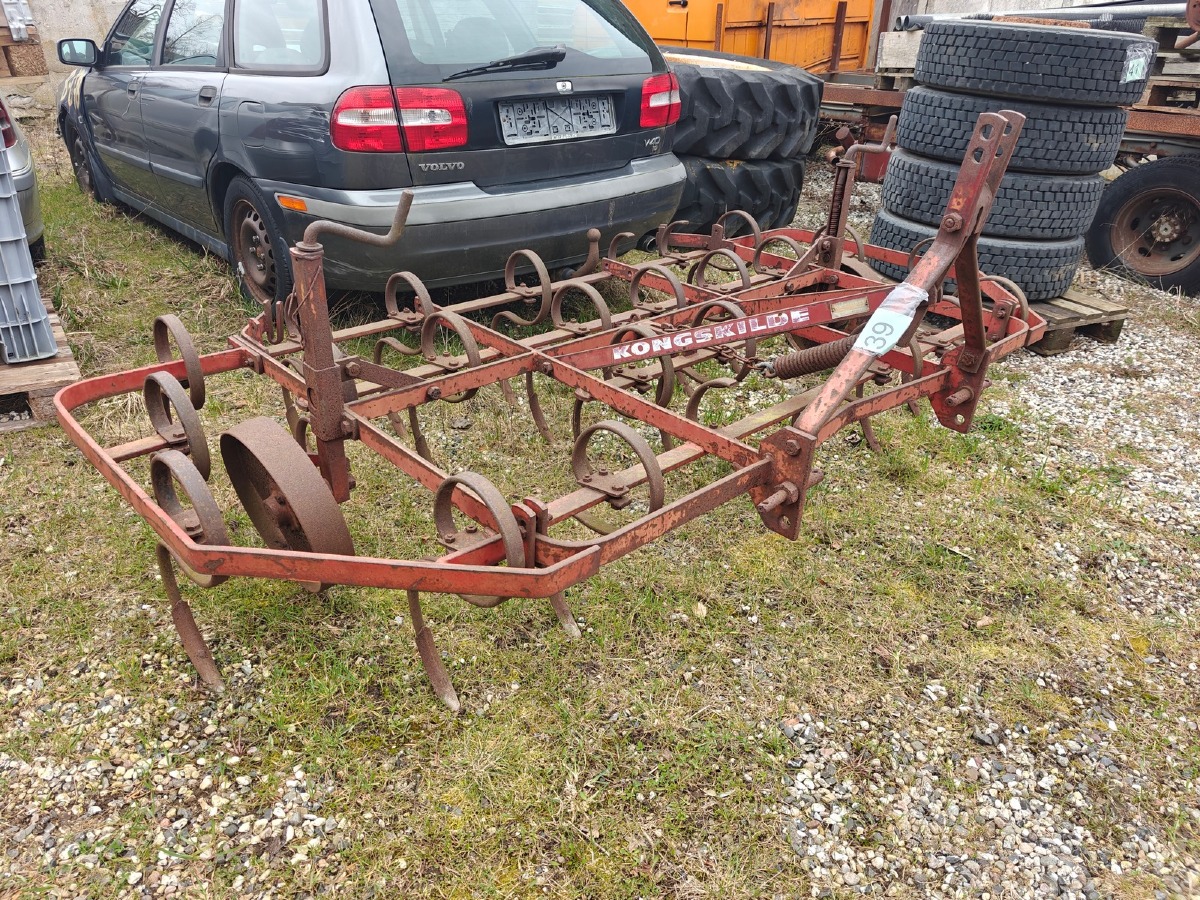 Harve. Mrk: Kongskilde. Arbejdsbredde: 260 cm. 