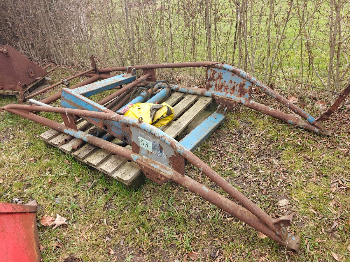Frontlæsser. Mrk: Fasterholt. Fra Massey Ferguson.