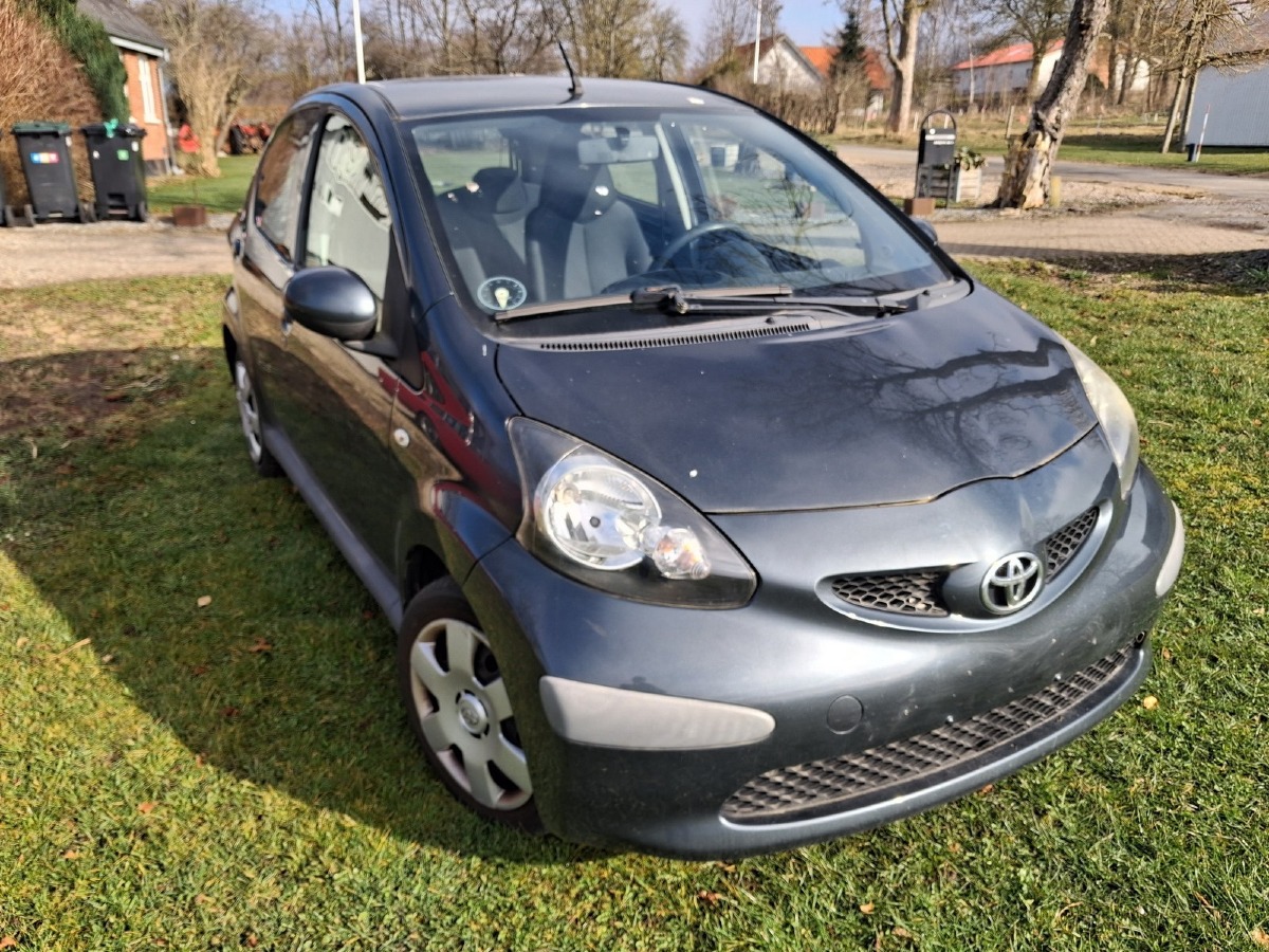 Toyota Aygo 1.0. Benzin. Årgang 2008