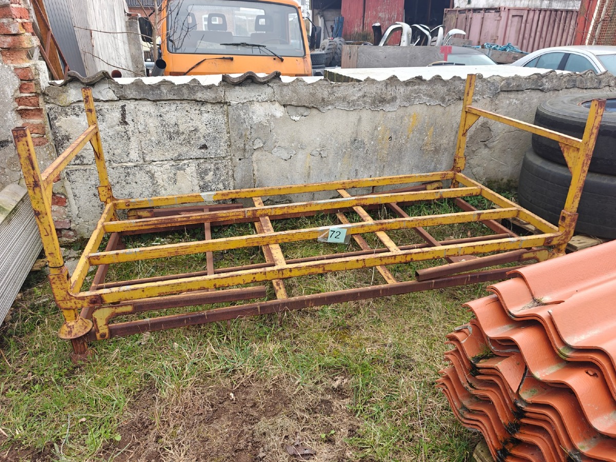 2 Transportbure i jern. Sammenklappelige. Mål: 220 x 100 cm.