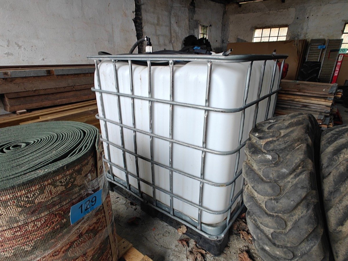 1000 L palletank m/pumpeanlæg. 230V. 