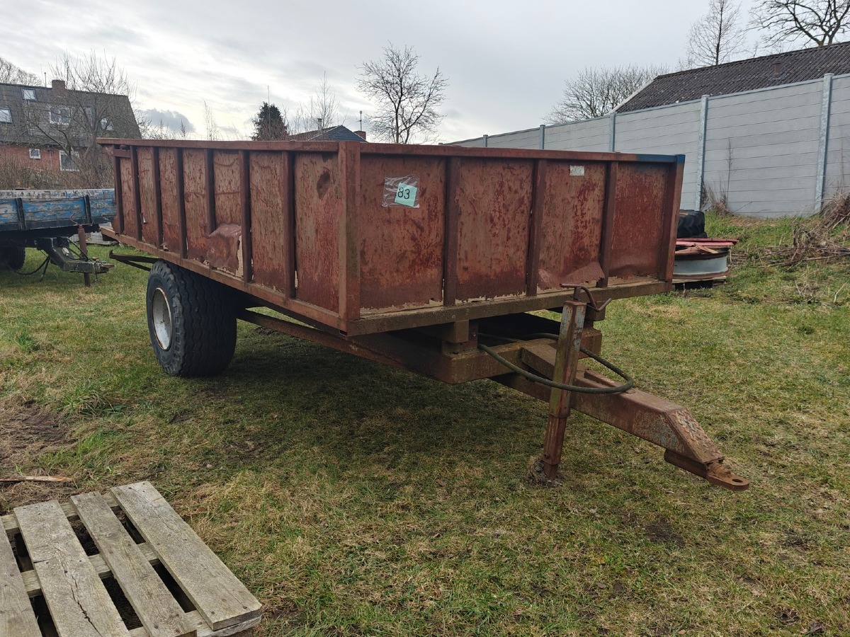 Tipvogn. Lad m/gennemtærede sider. 