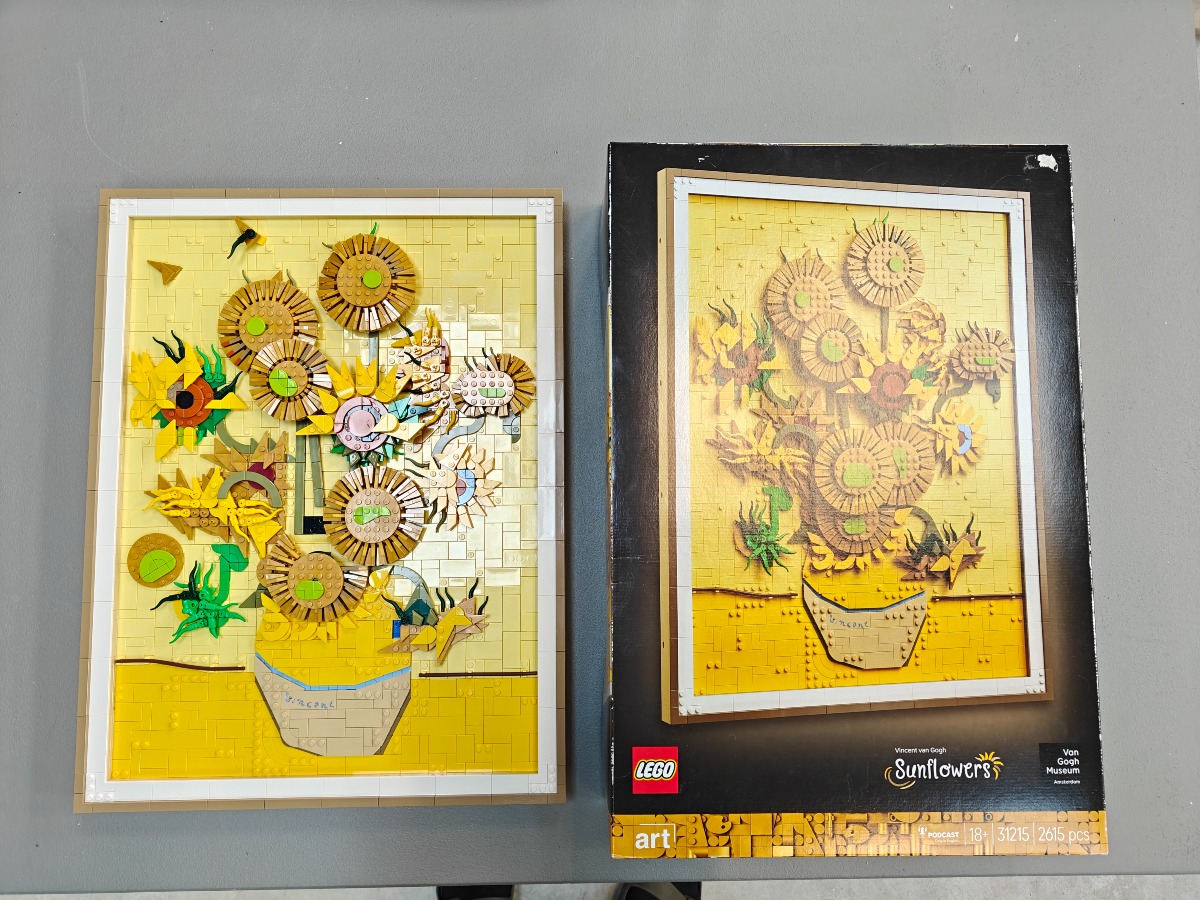 LEGO Van Gogh Museum  Amsterdam 31215. Solsikker