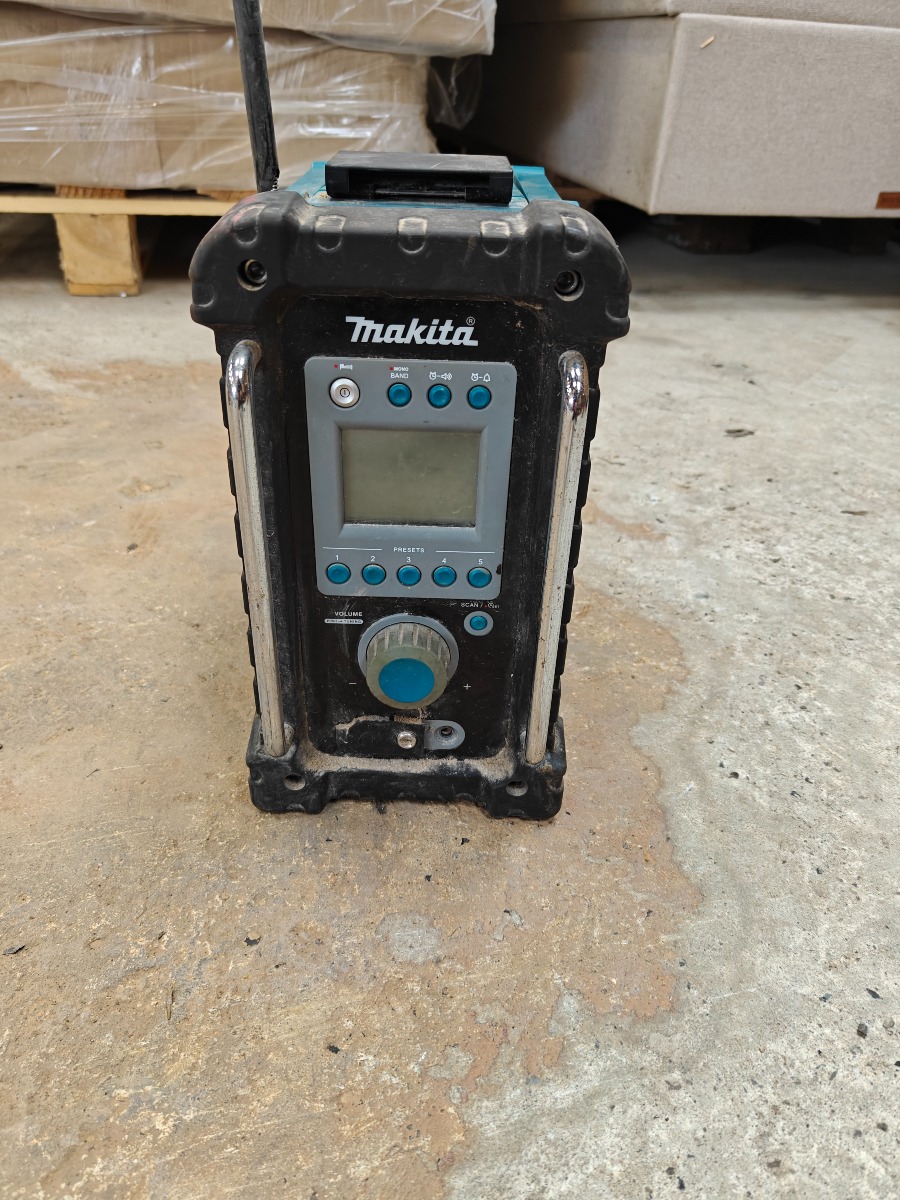 Makita håndværker radio uden batteri