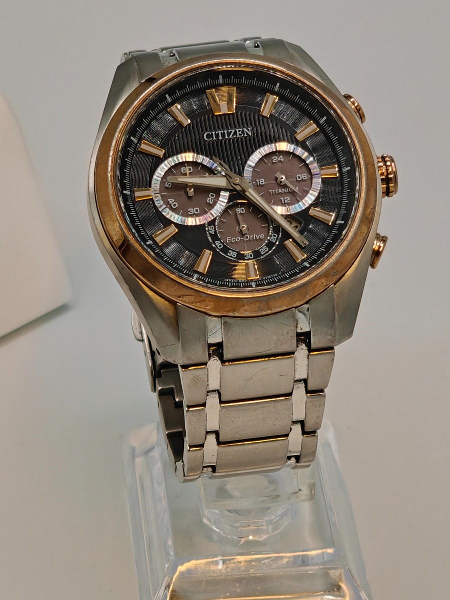 Citizen Eco-drive Super Titanium Chronografh herreur