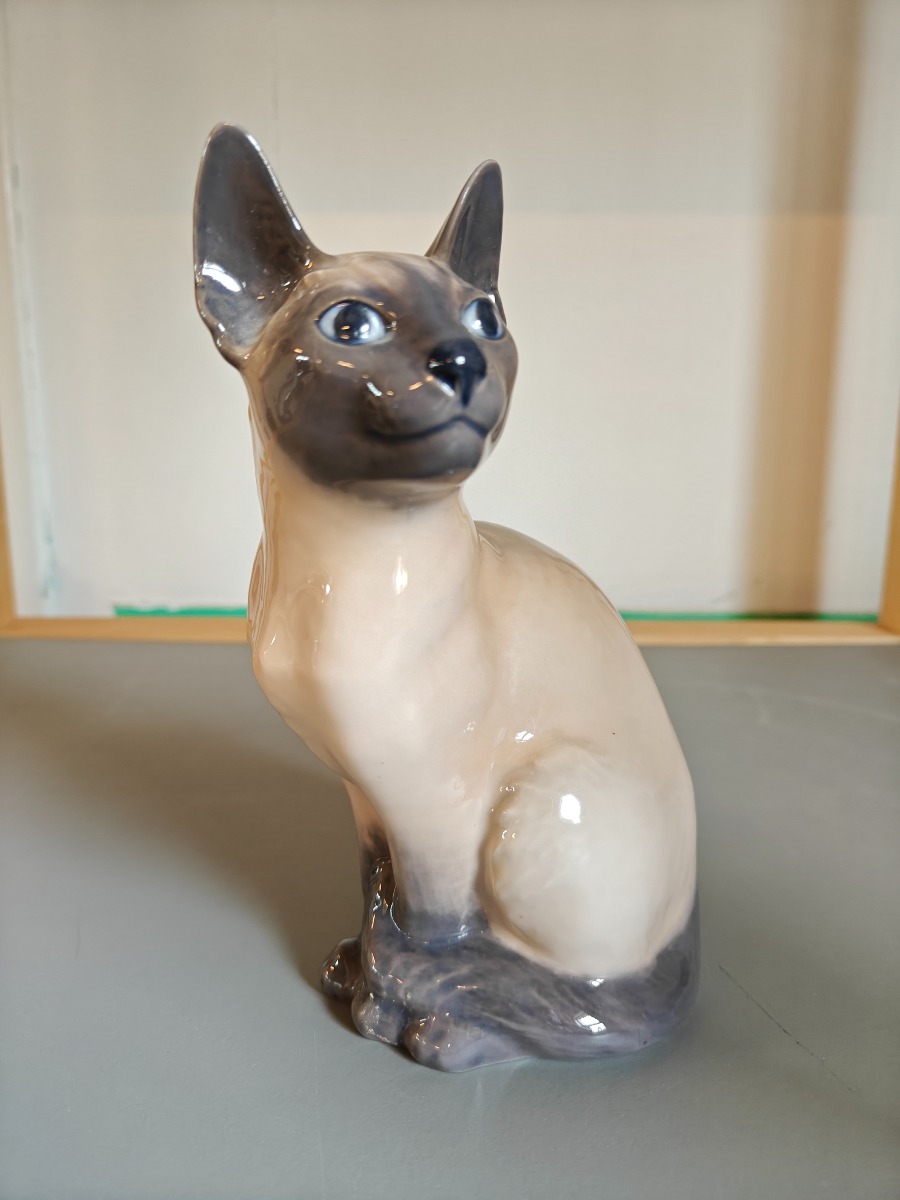 Royal Copenhagen figur 3281, Siameserkat