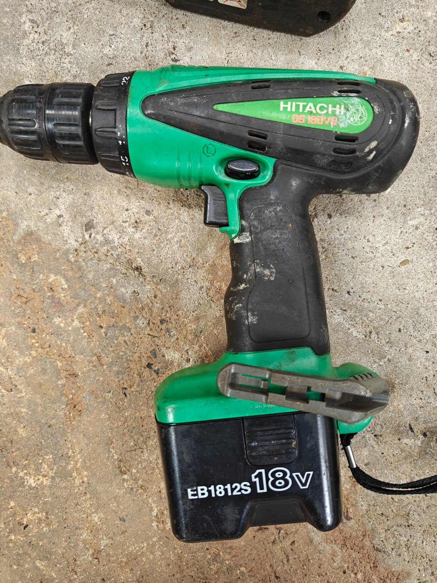 Hitachi akku boremaskine, arbejdslampe og toolmate boremaskine