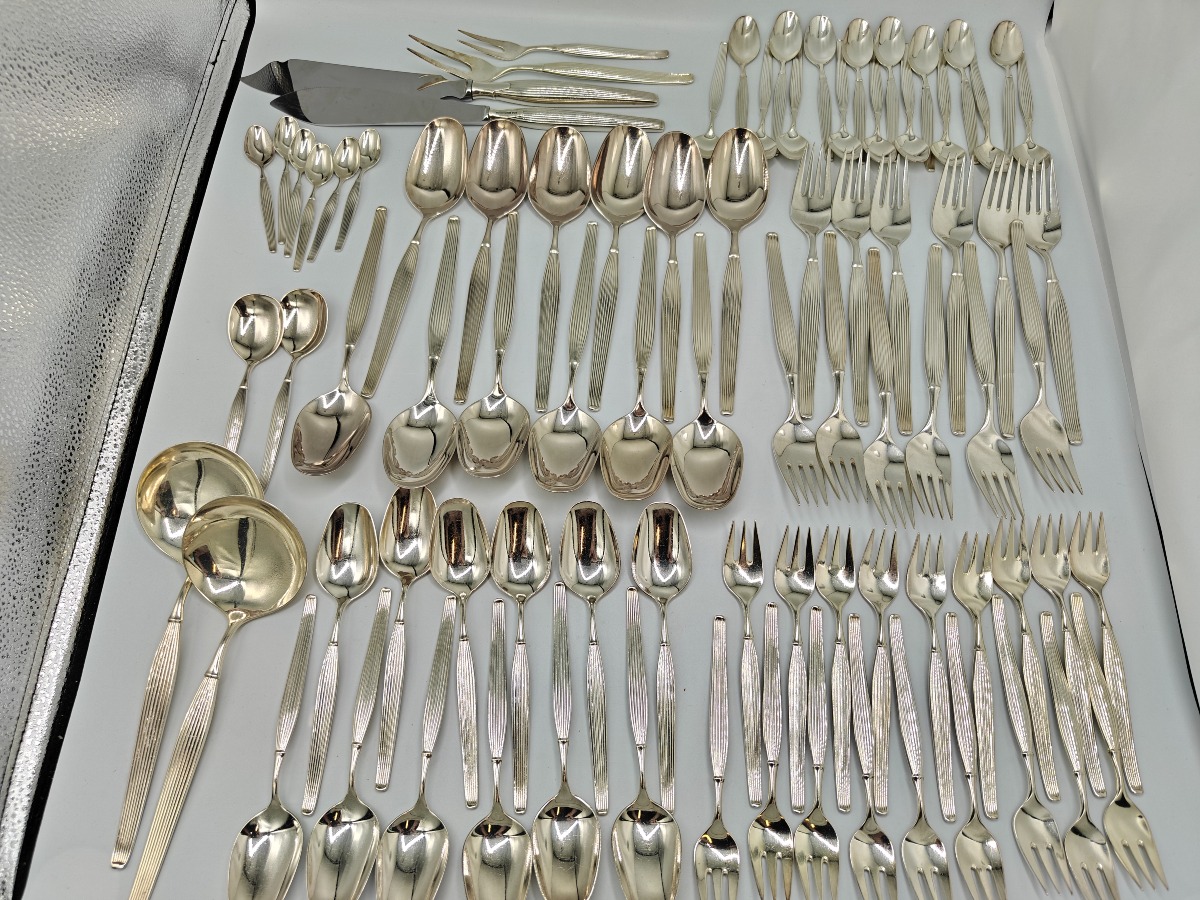 Komplet spiseservice Frigast, Dolphin i pletsølv(85)