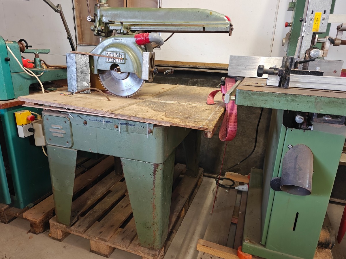 Radial armsav. Mrk: Wadkin Bursgreen