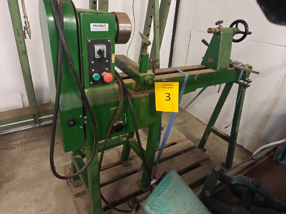 Trædrejebænk. Mrk: Promat