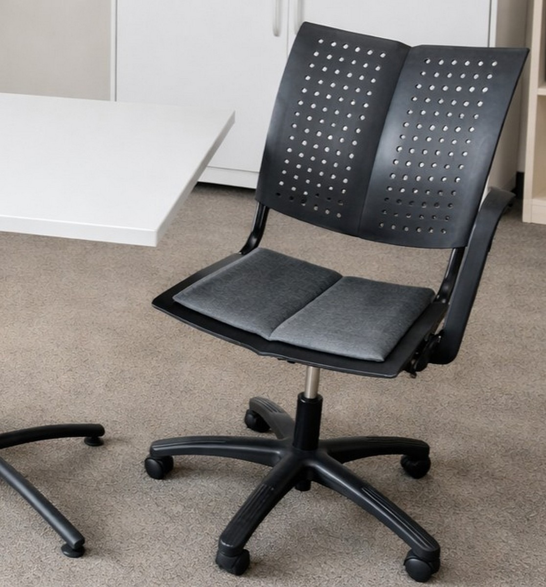 HÅG kontorstol. Model: Conventio Wing. 9822. HÅG inBalance teknologi