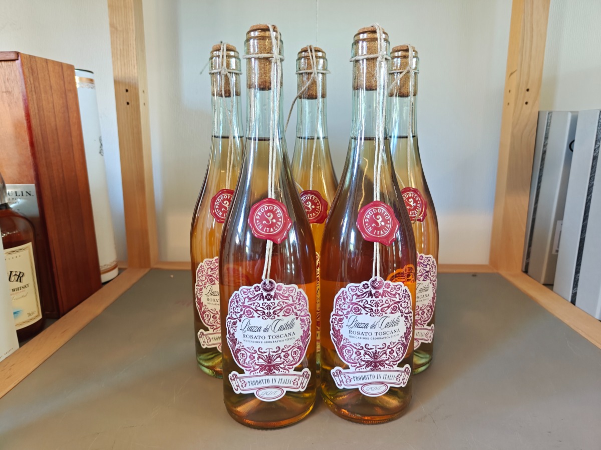 5 fl. Piazza del Castello Rosato Toscana 2019 (5)