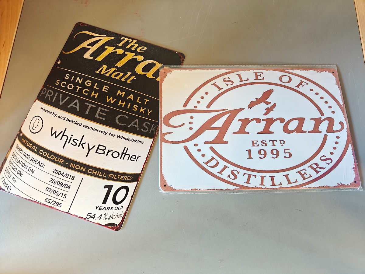 2 stk. Arran Whisky metalskilte