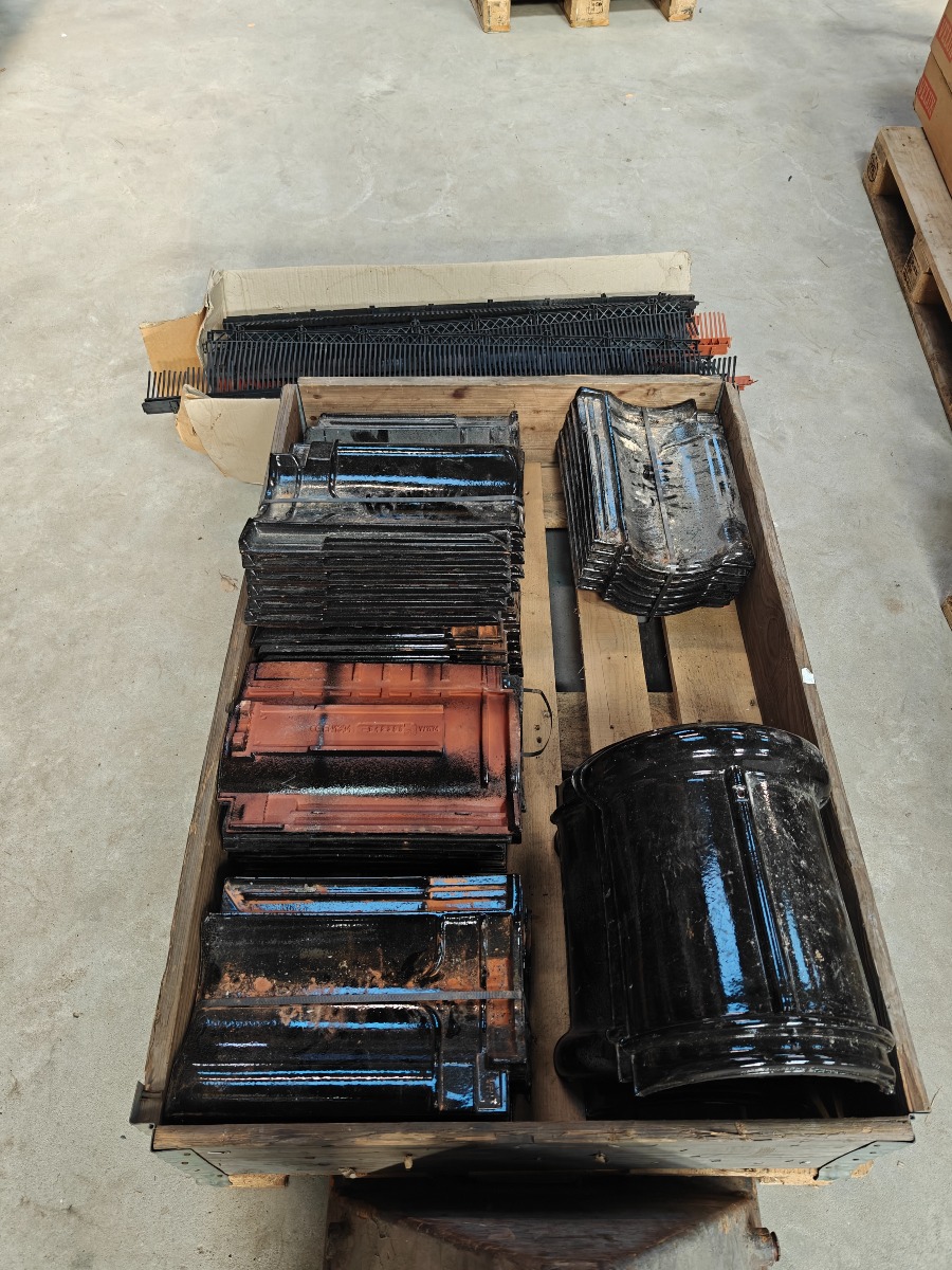 Glaseret tagsten & rygninger 